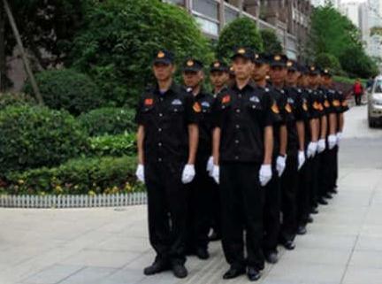 保安人員在停車場進(jìn)行工作時(shí)，需要負(fù)責(zé)什么呢？